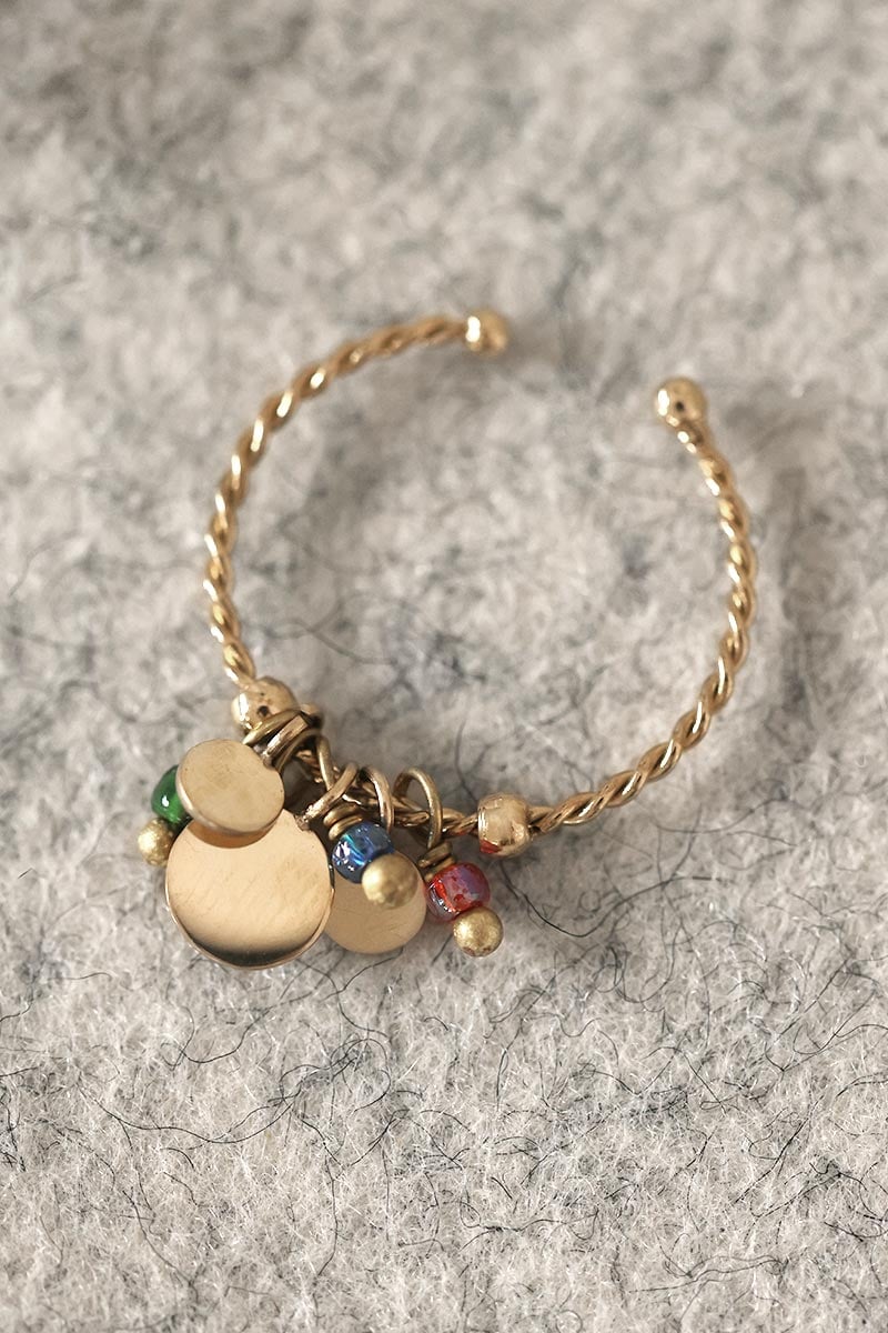 Bague fine dorée petites breloques perles colorées multicolores bijoux pour femme H007