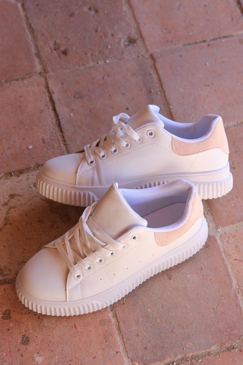 Baskets blanche semelle crantée talon rose poudré