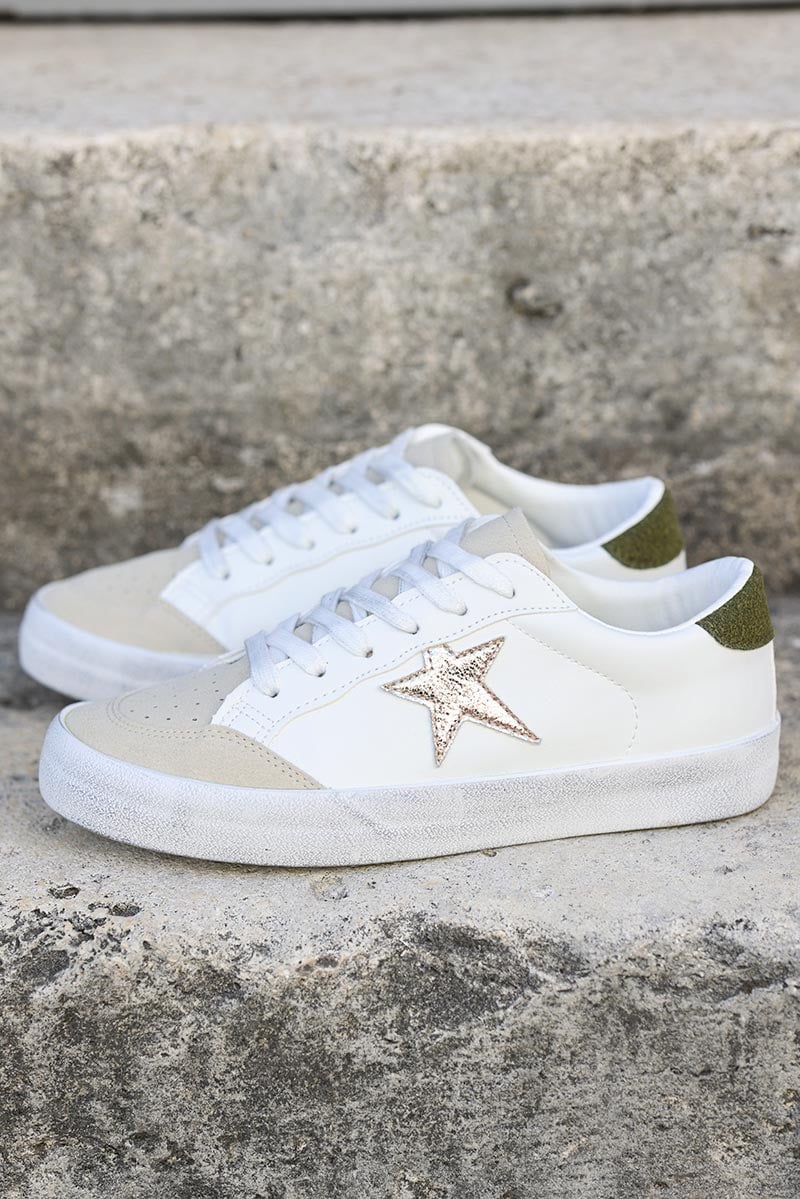 Baskets blanches semelles effet use étoile dorée sneakers femme tendance talon kaki E007