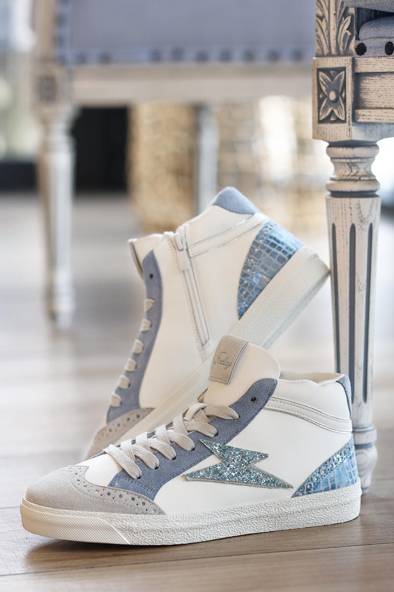 Baskets montantes blanches et bleu avec éclair paillettes bleues