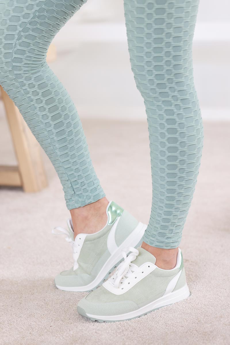 Baskets running en suedine vert d'eau g090 (1)