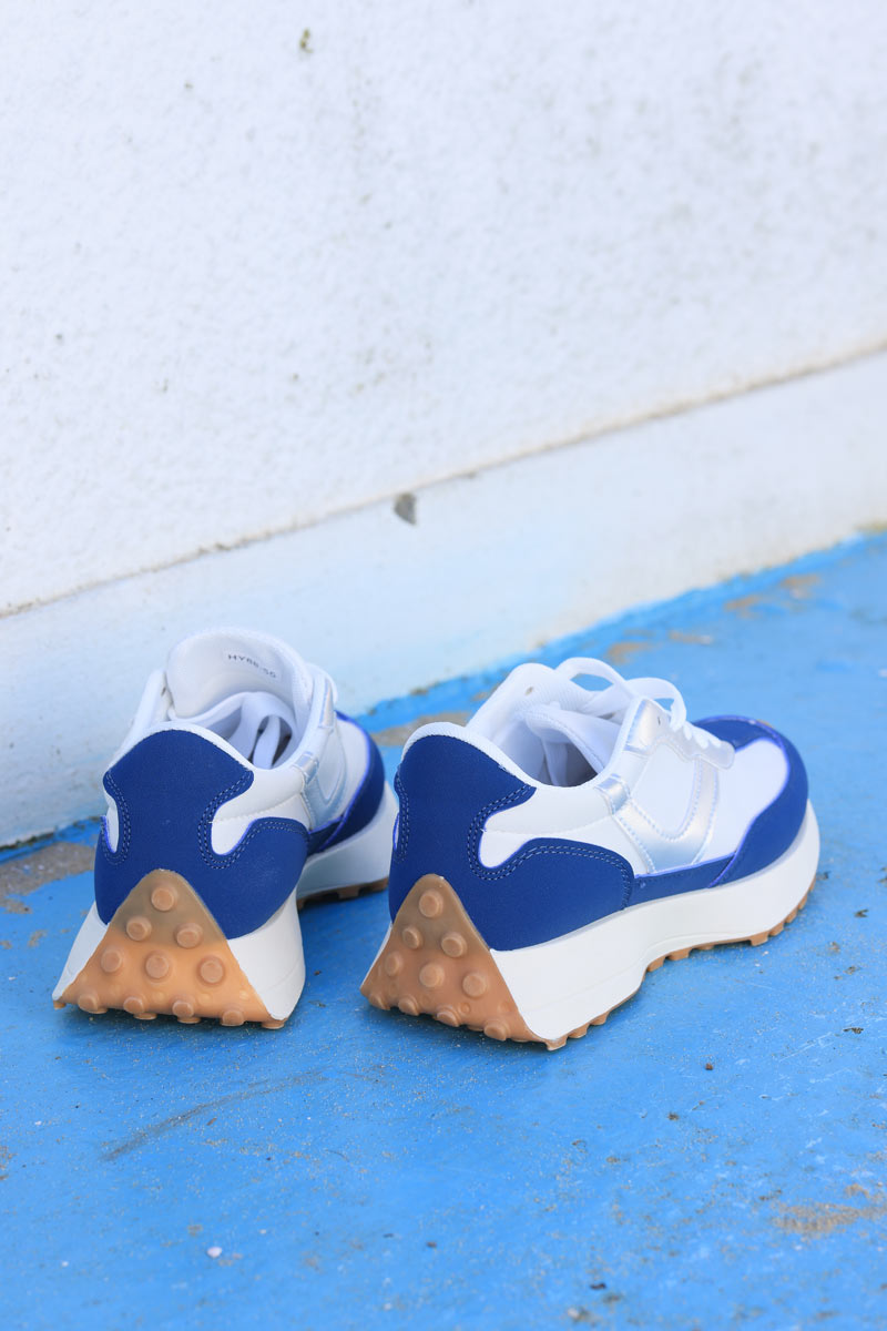 Running-style sneakers in white and navy blue suedette