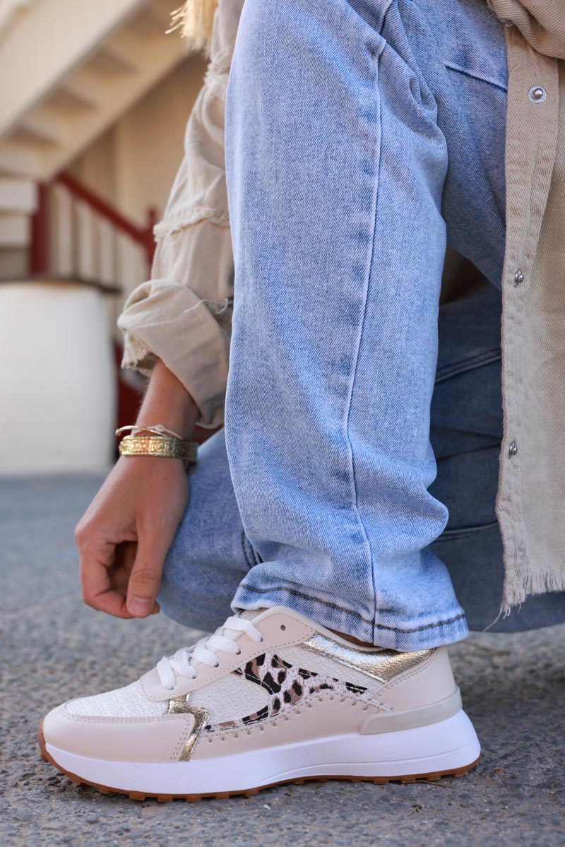 Baskets style running beige empiècements léopard et gold