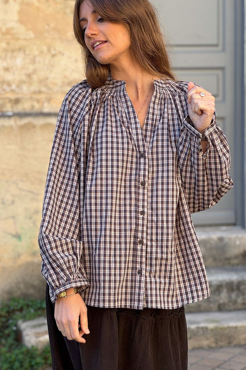 Blouse à carreaux marron en coton avec boutons
