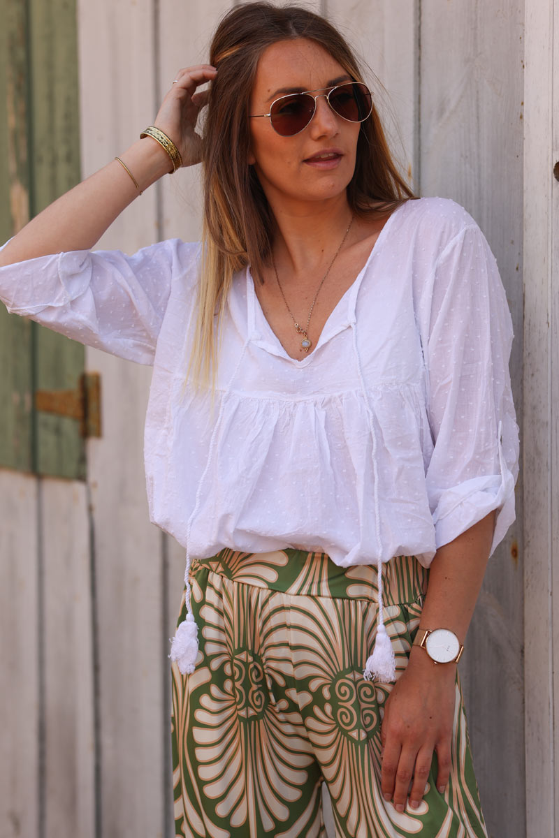 Blouse blanche legere plumetis et pompons g159 (1)