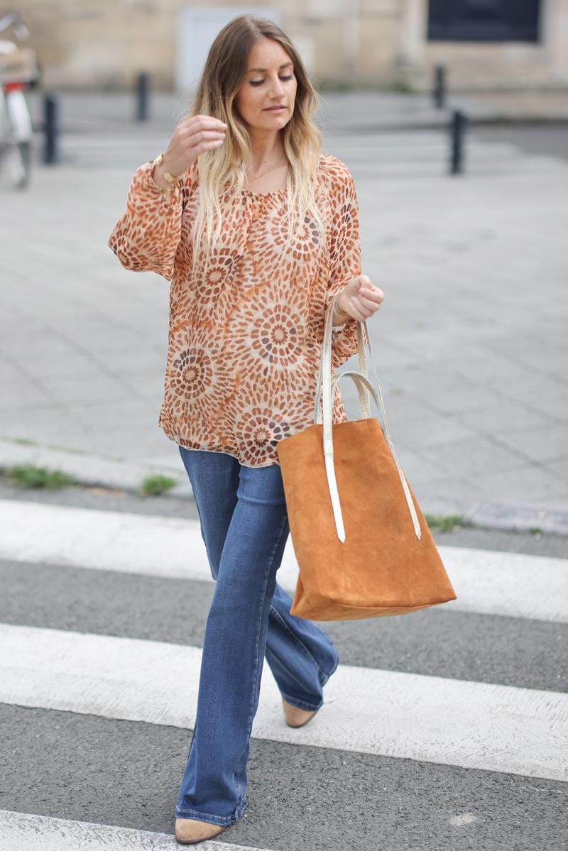 Blouse fluide en soie imprime rosaces camel g309 (1)