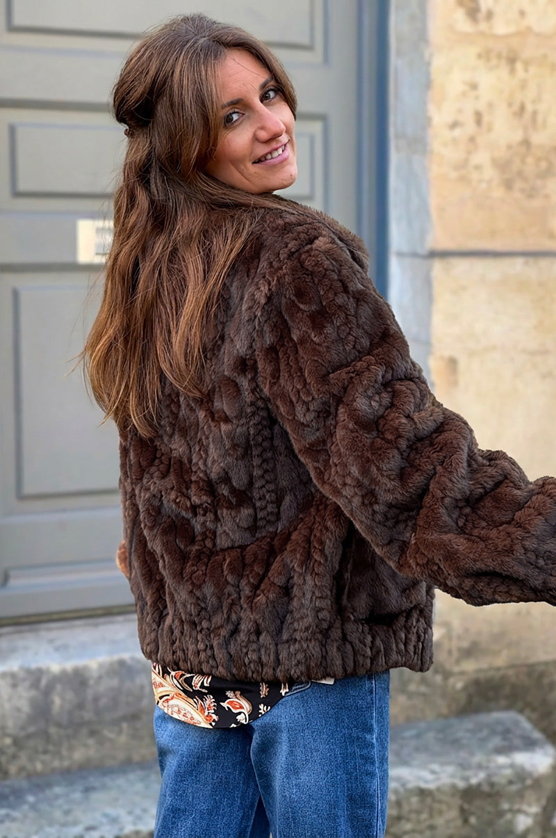 Blouson marron tout doux fausse fourrure torsadée avec boutons