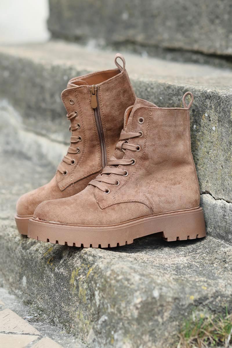 Boots montantes suedine semelle chunky camel bottines femme tendance E080 (1)