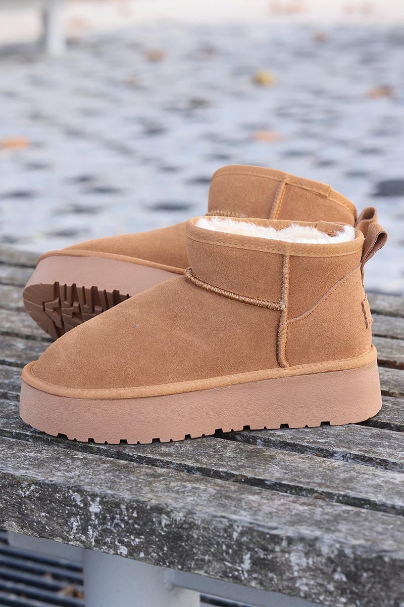 Botas bajas piel plataforma forrada pelo camel