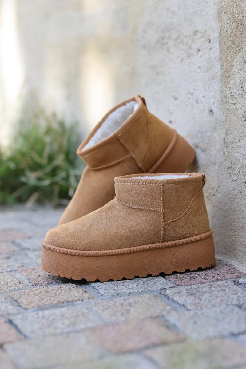 Bottes camel fourrées basses à plateforme