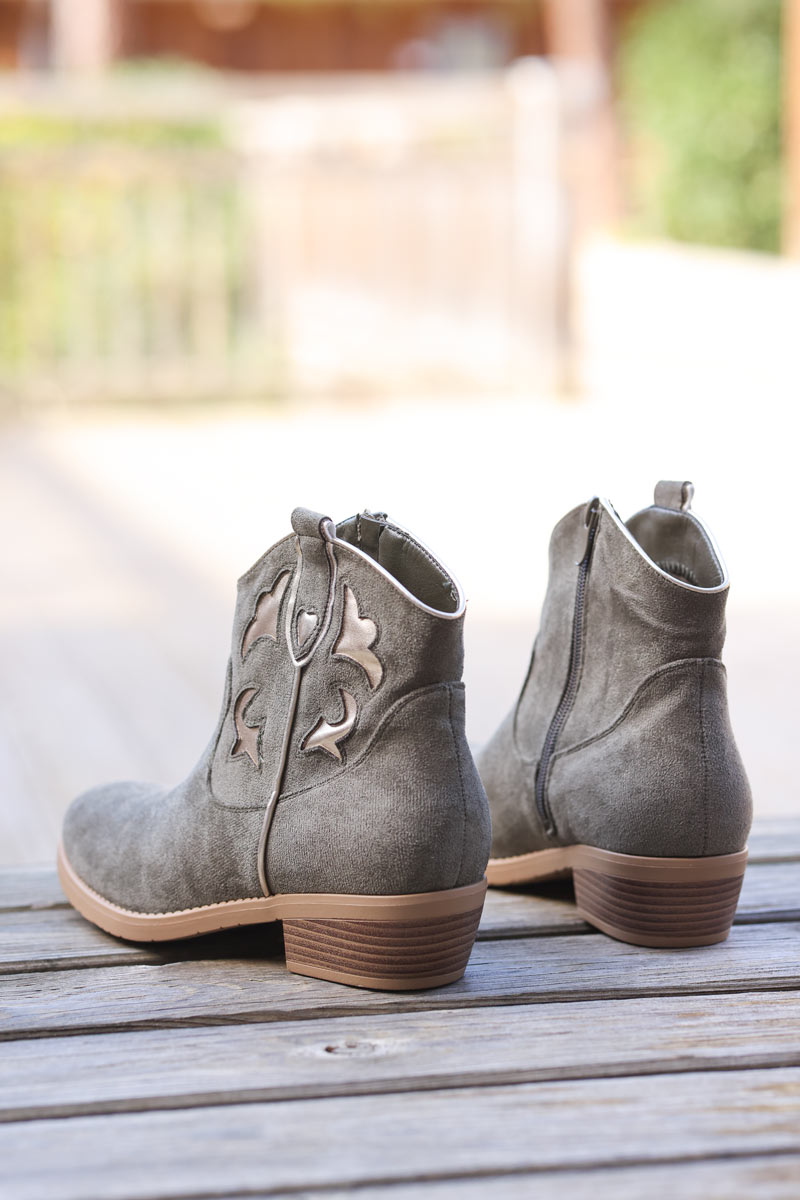 Bottines kaki motifs et liserés dorés petit talon