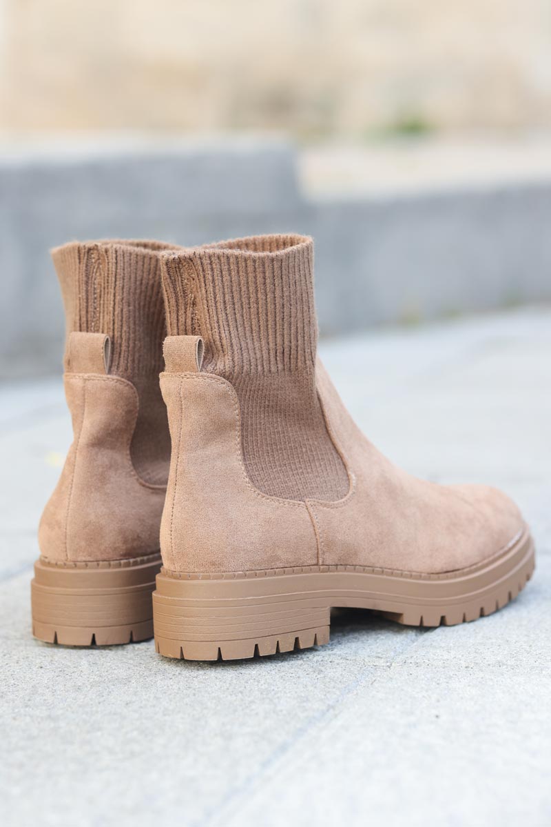 Bottines taupe en suedine chaussettes et semelle crantee g075 (1)