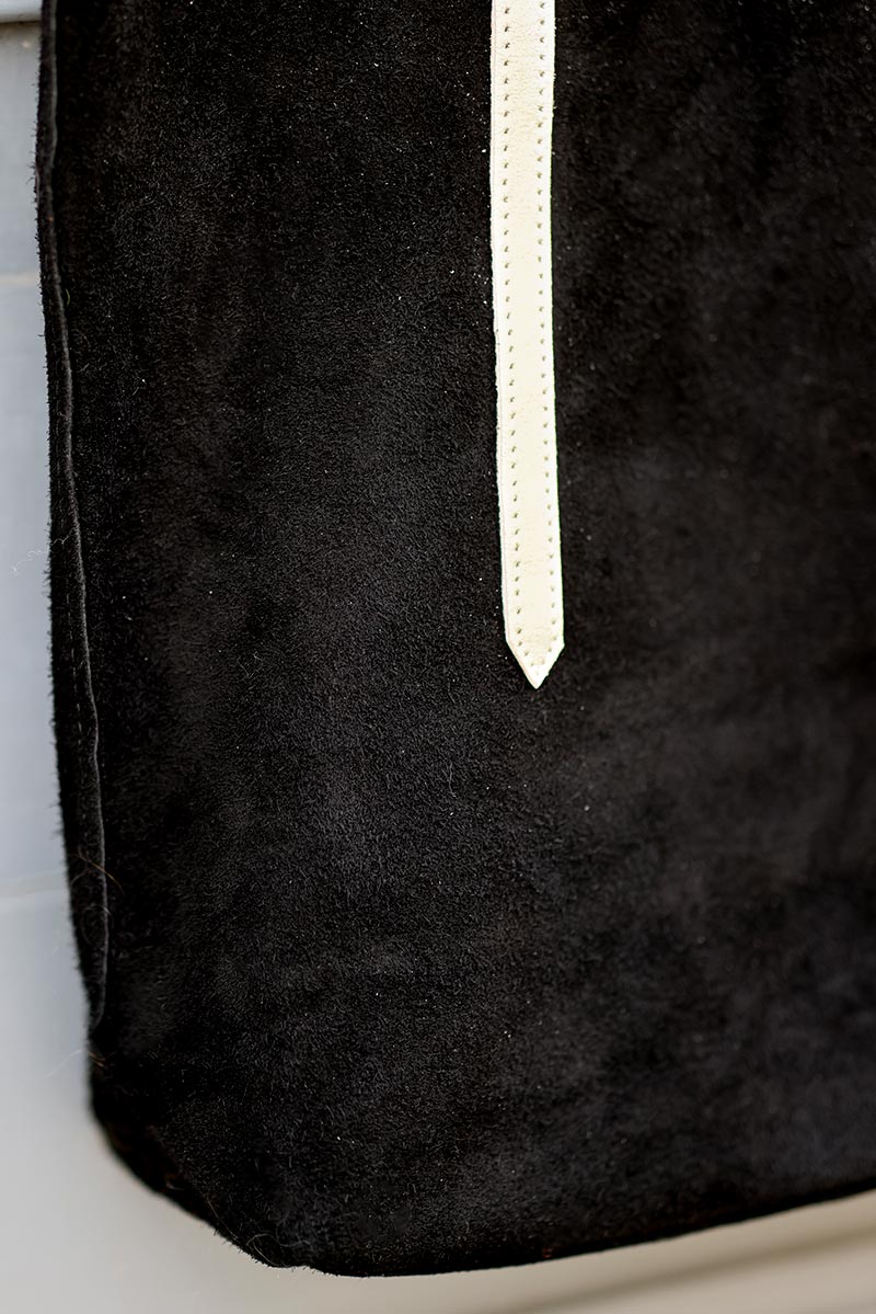 Cabas noir matière cuir velours double anses dorées sac femme pratique G030