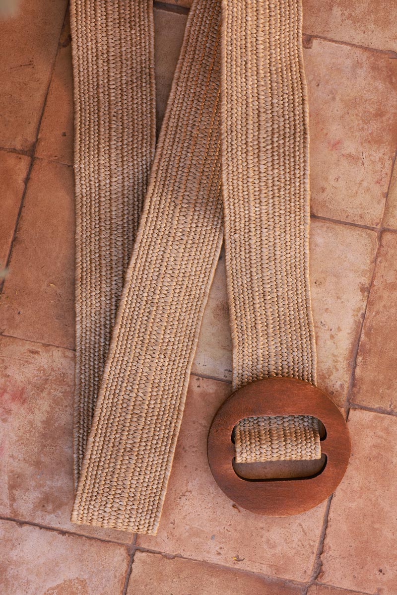 Ceinture élastique style raphia boucle ronde en bois