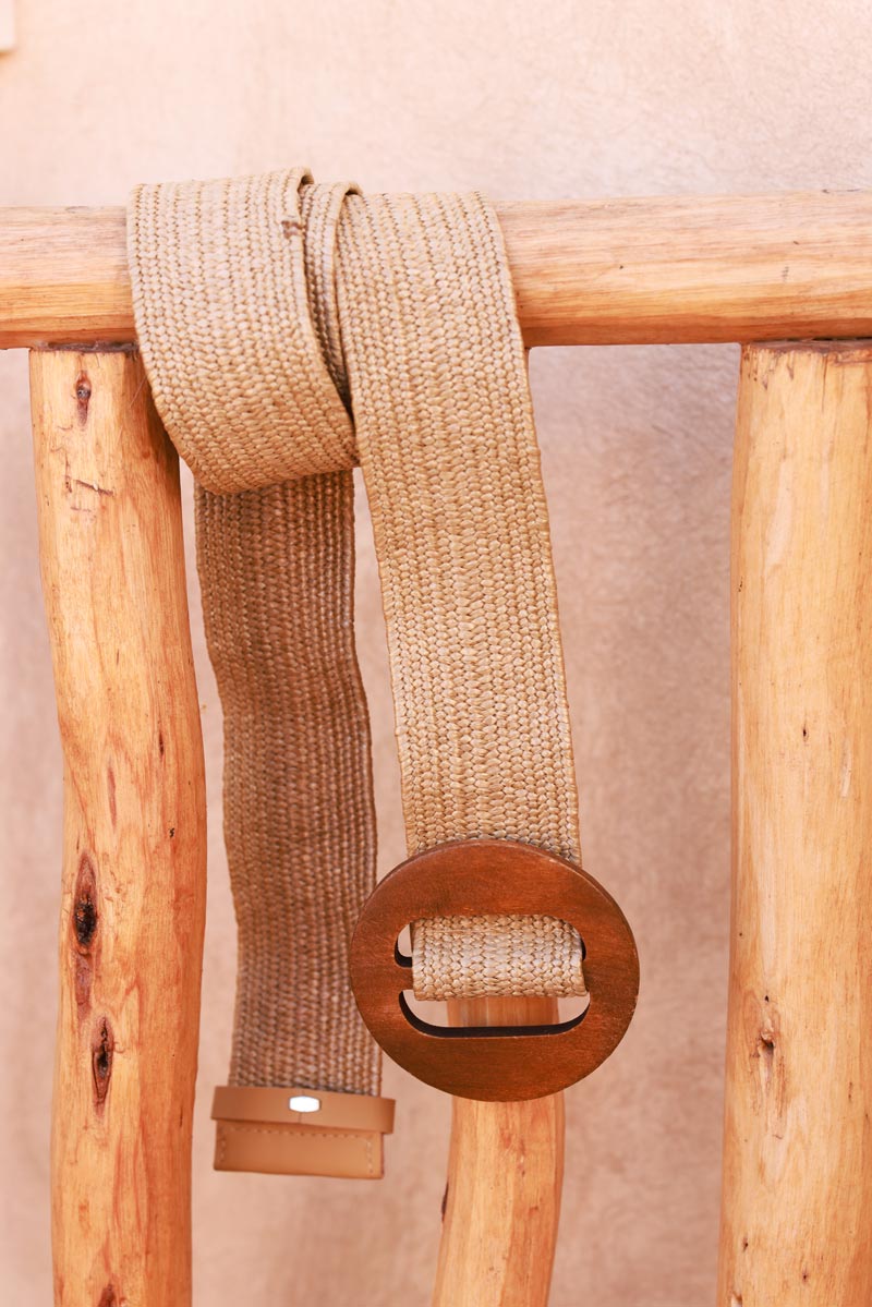 Ceinture élastique style raphia boucle ronde en bois