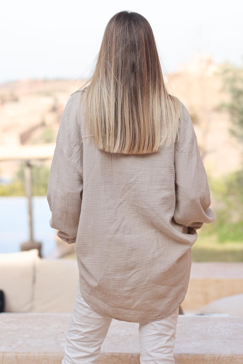 Chemise beige en gaze de coton avec poches H043 (1)