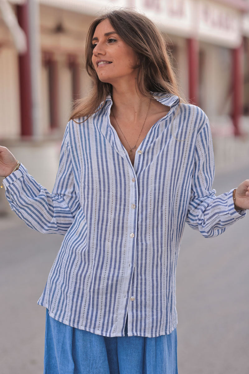Chemise blanche à rayures bleu jean détails ajourés