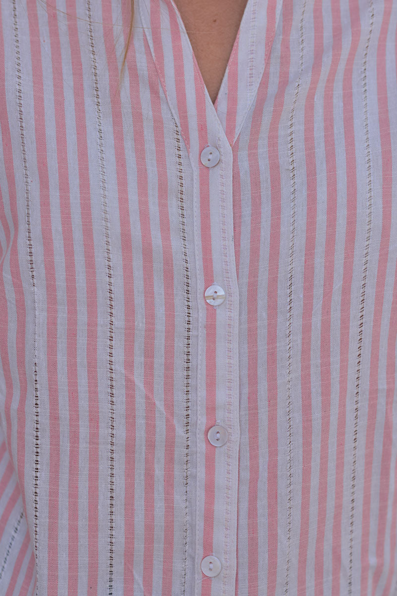 Chemise blanche à rayures rose pâle détails ajourés
