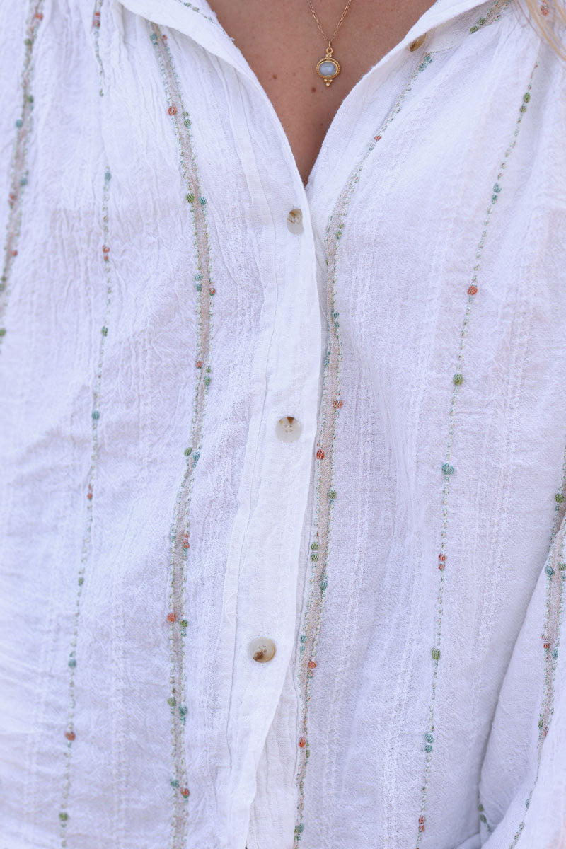 Chemise blanche en coton effet piqué rayures fils gold et multicolores