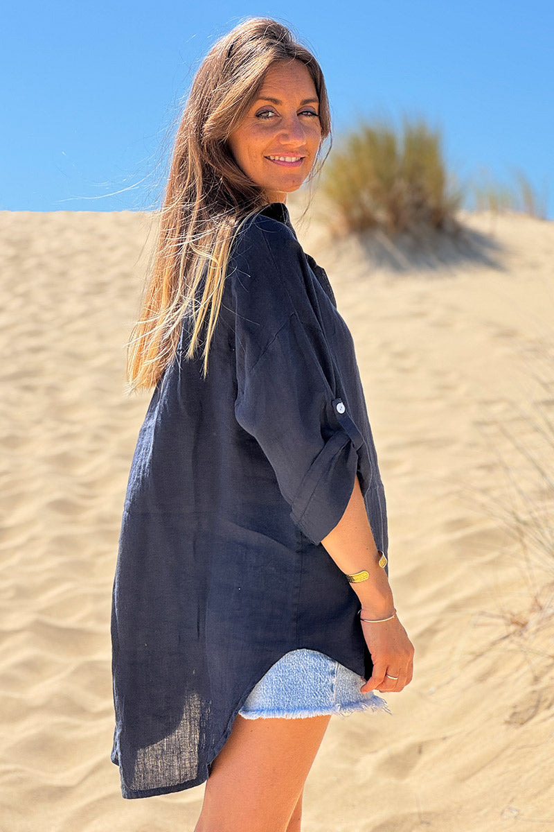 Chemise bleu marine en lin boutons nacres