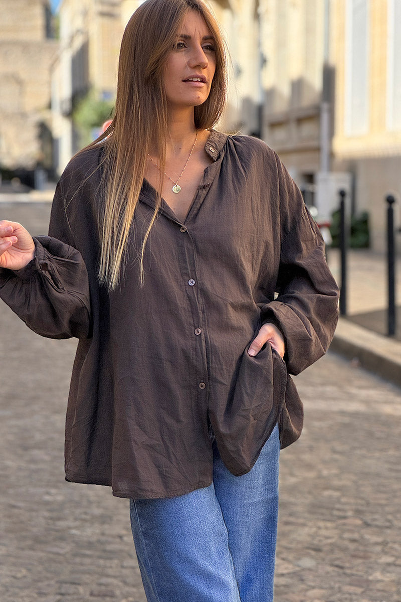 Chemise coton marron coupe large et loose