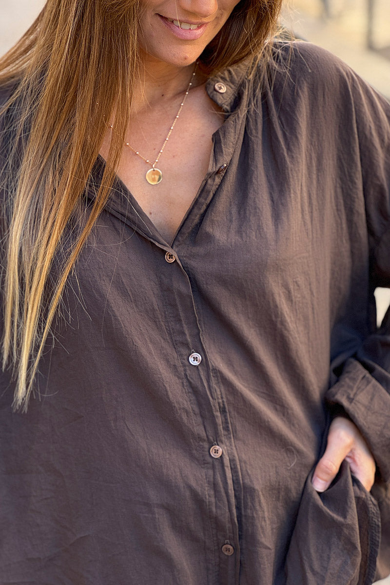 Chemise coton marron coupe large et loose