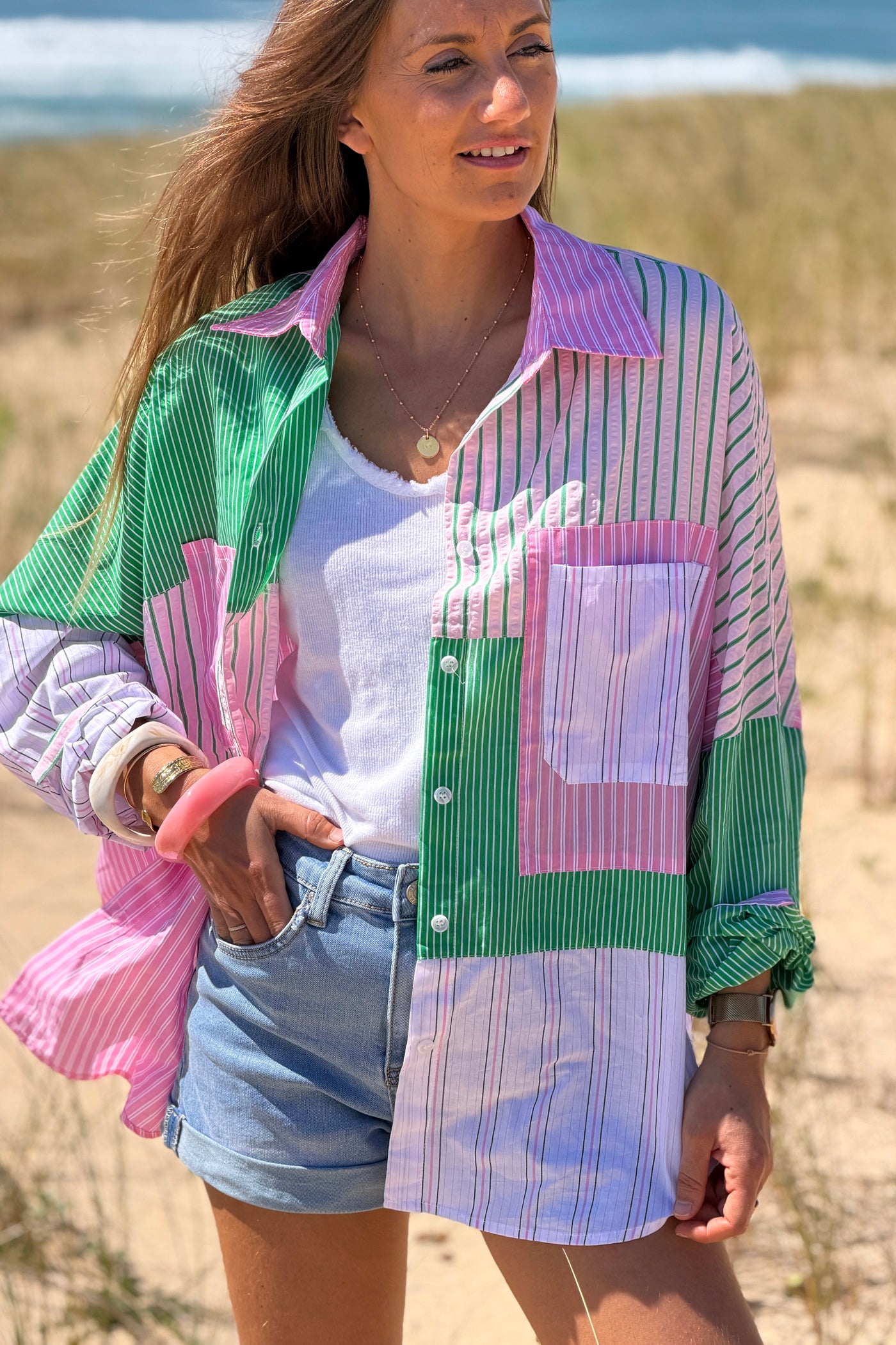 Chemise en coton imprimé rayures diverses roses et vertes