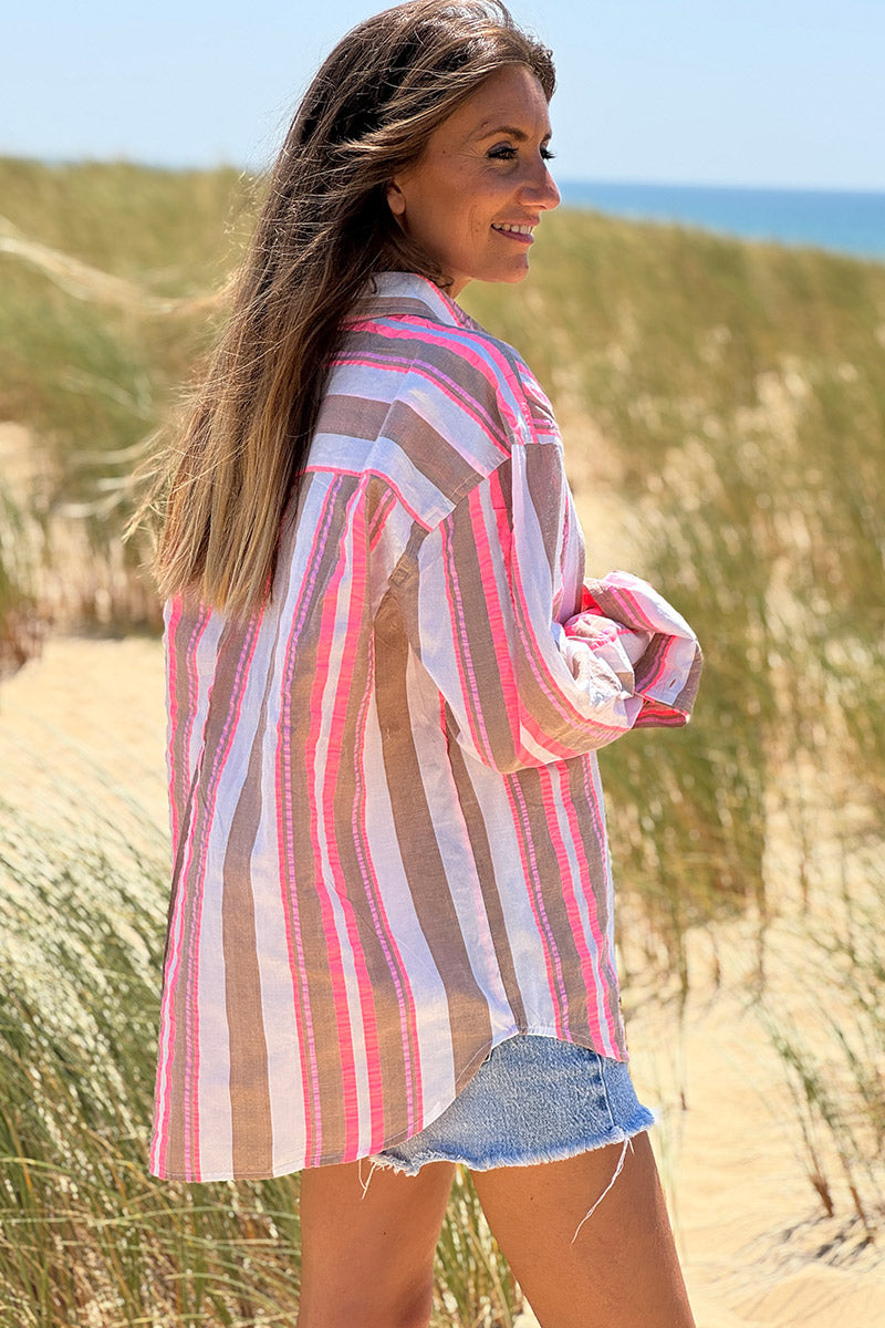 Chemise en coton rayures taupe et rose fluo