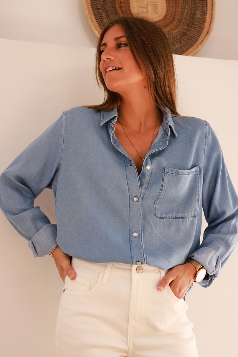 Camisa fluida de lyocell con efecto denim y botones de perla