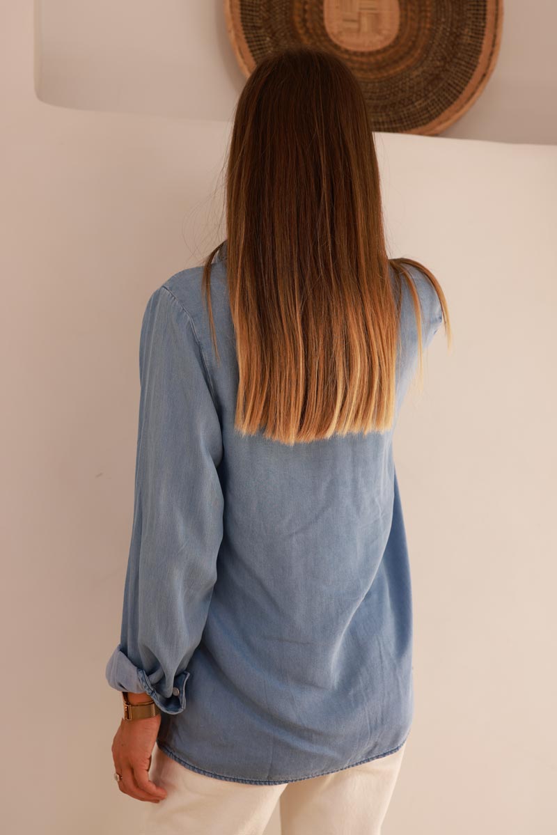 Camisa fluida de lyocell con efecto denim y botones de perla