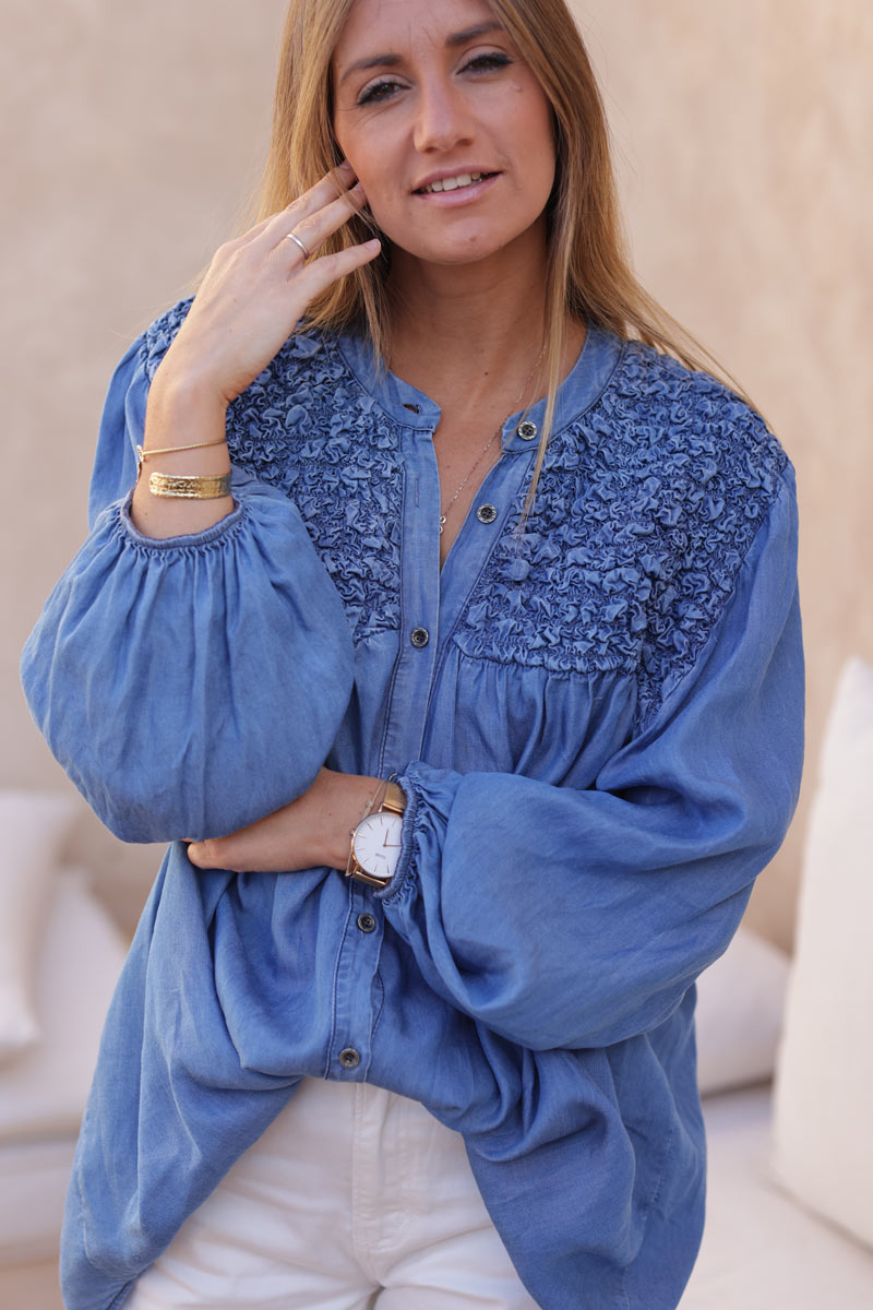 Camisa fluida de suave tencel efecto denim con cuello fruncido