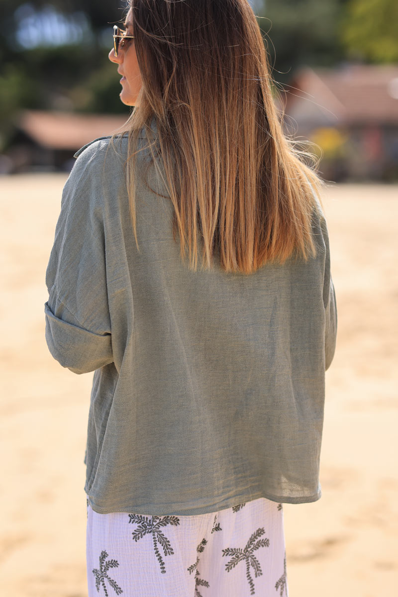 Chemise kaki souple en coton manches 3/4 et grandes poches