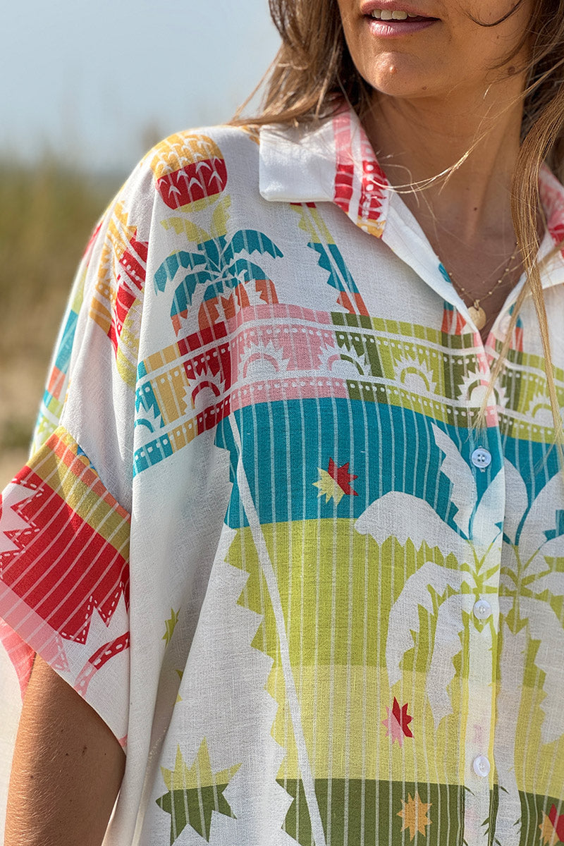 Chemise large manches courtes blanche imprimé palmiers ananas colorés
