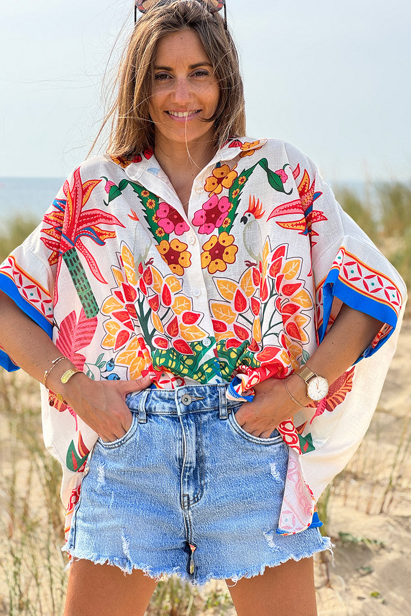 Chemise large manches courtes écrue imprimé palmiers et perroquets colorés