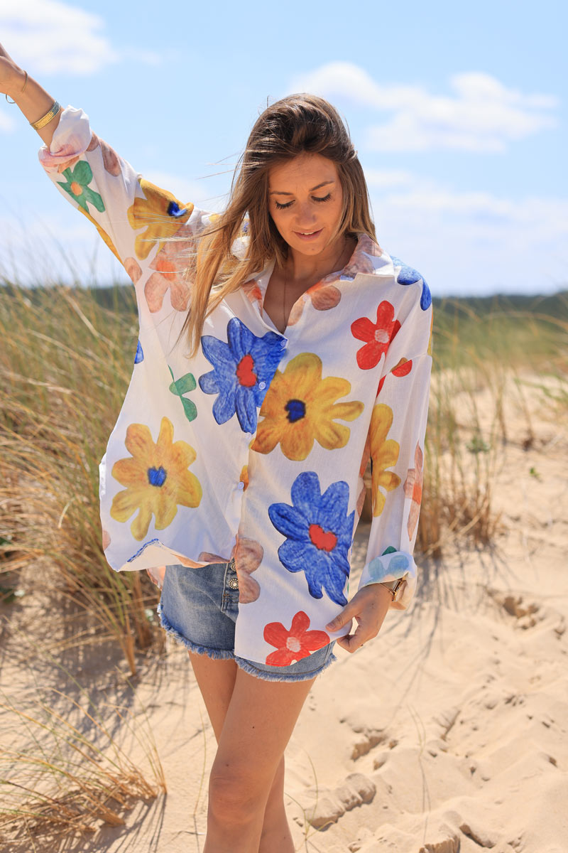Chemise légère blanche grosse fleurs imprimées colorées