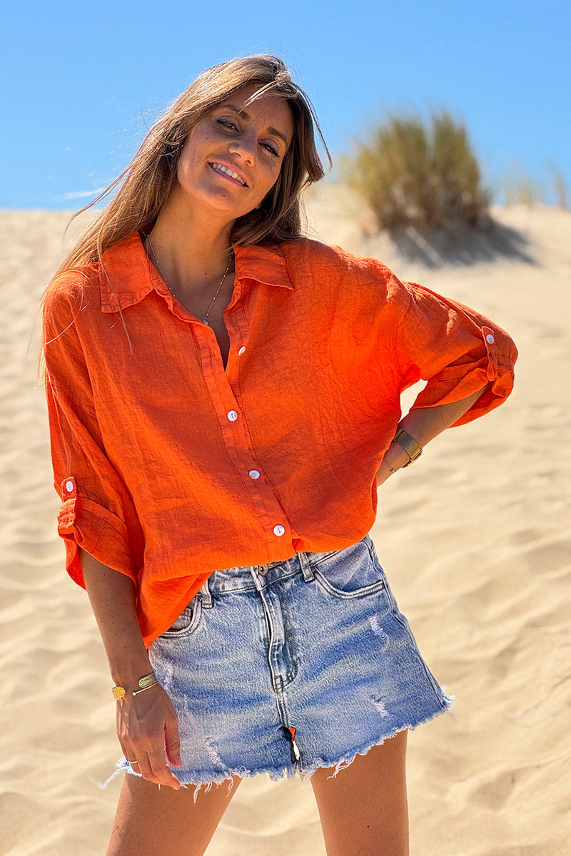 Chemise orange en lin boutons nacres