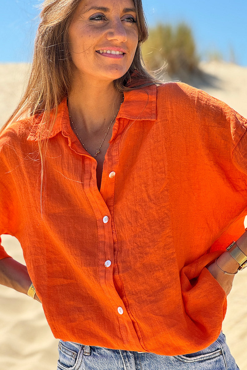 Chemise orange en lin boutons nacres
