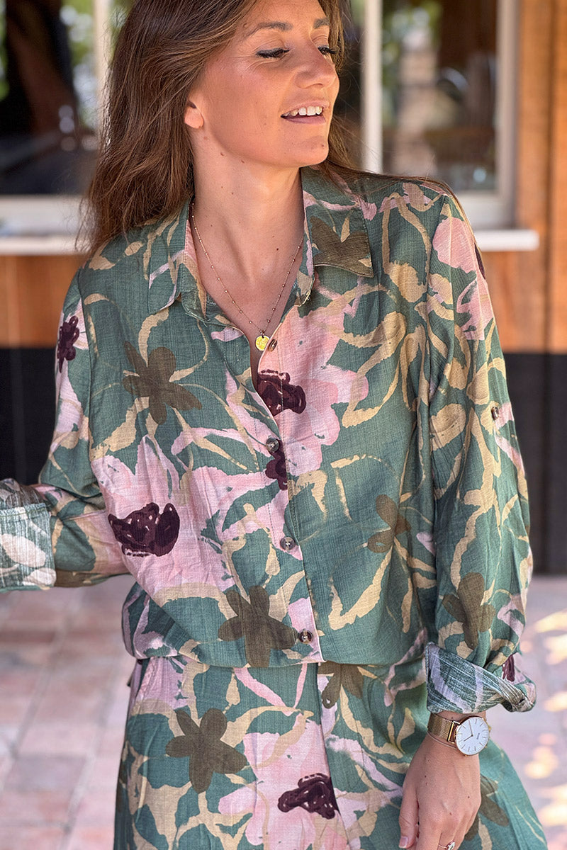 Green Sophisticated Floral Viscose Button-Down Blouse