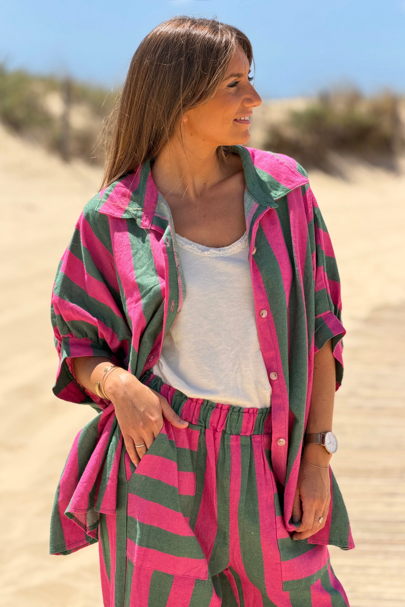 Chemise très large en coton effet texturé rayures vertes et fuchsia