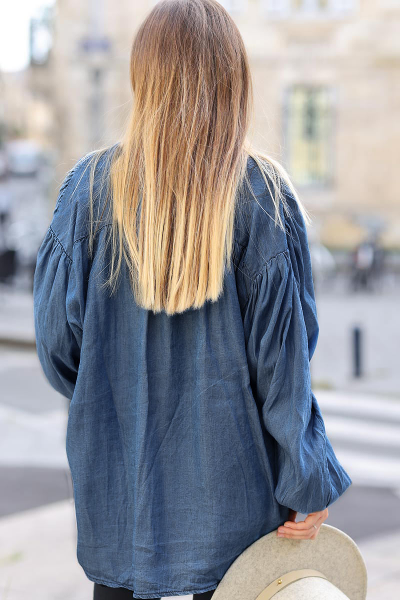 Chemise large et fluide effet denim col froufrous