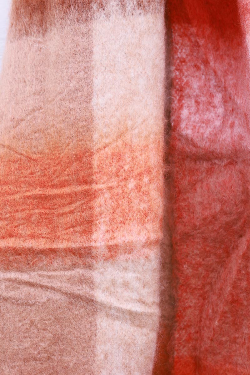 Écharpe douce et chaude à carreaux terracotta avec franges