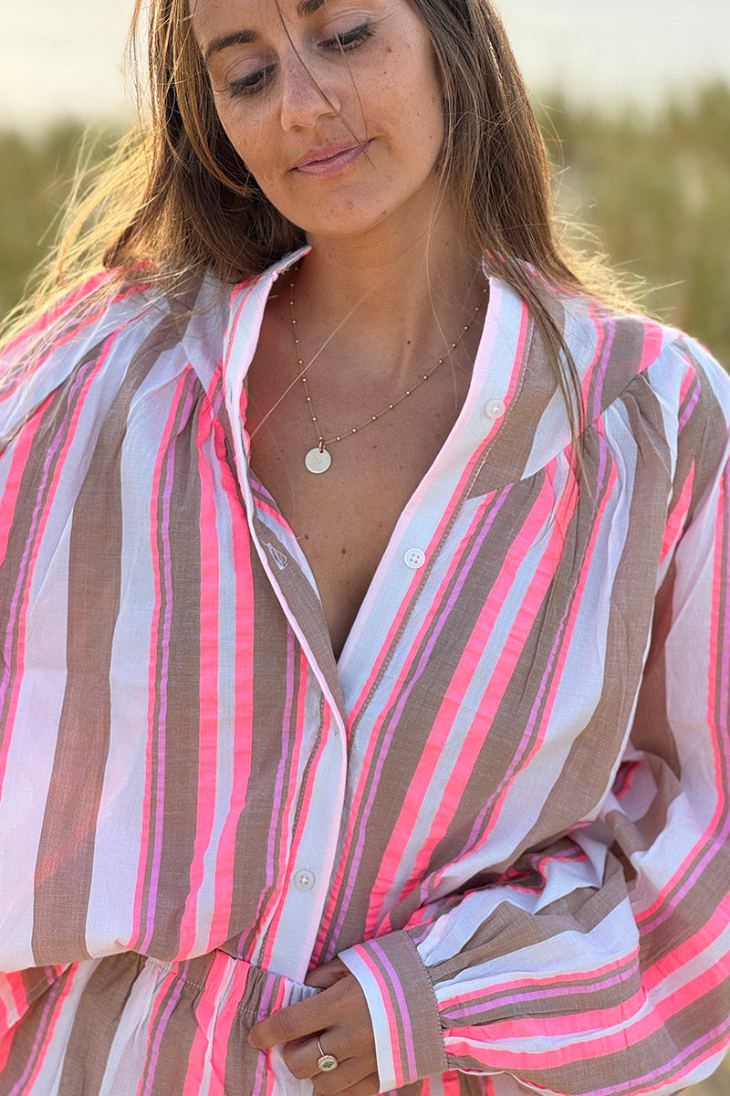 Ensemble chemise et jupe short en coton à rayure taupe et rose fluo