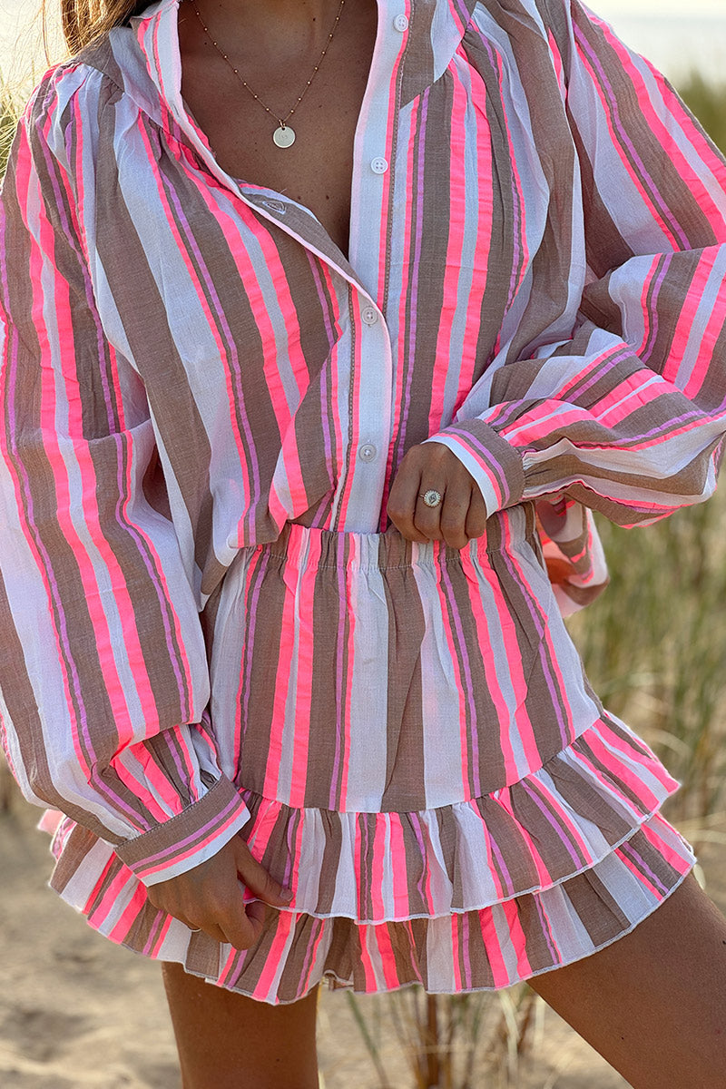 Ensemble chemise et jupe short en coton à rayure taupe et rose fluo
