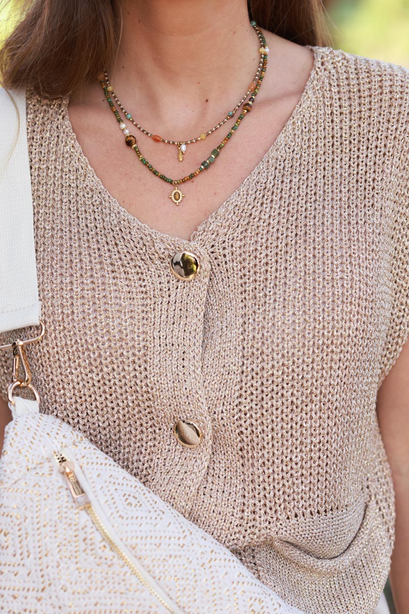 Ensemble de 2 colliers de perles fines dans les tons kaki avec pendentifs