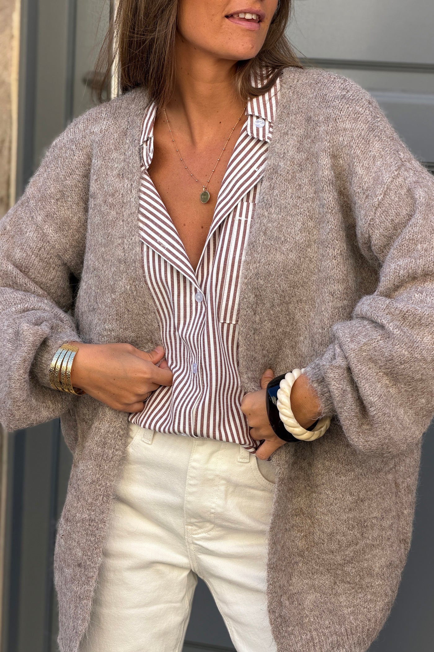 Gilet en maille taupe chiné manches bouffantes