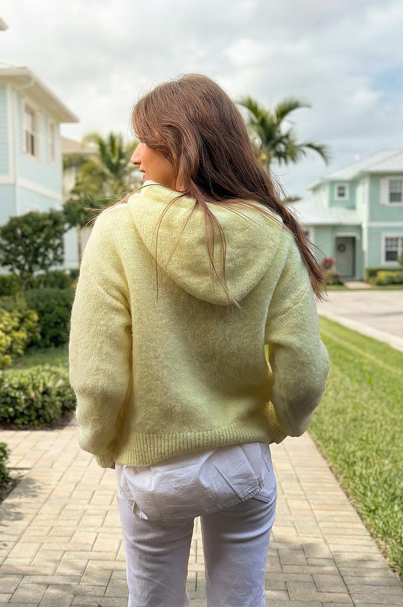 Gilet en mohair jaune pale fermeture zip à capuche
