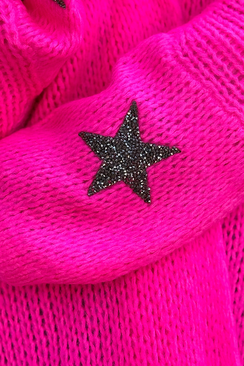 Gilet fuchsia fluo mi long grosses mailles étoile strass manches