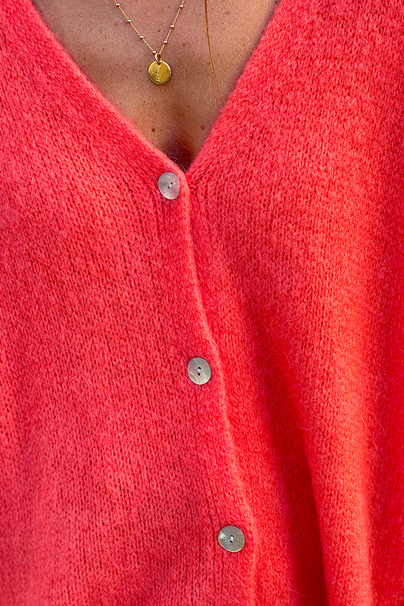 Gilet large et loose corail sans manches en maille kid mohair boutons nacrés