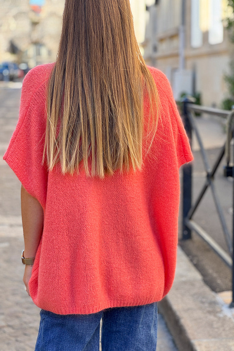 Gilet large et loose corail sans manches en maille kid mohair boutons nacrés