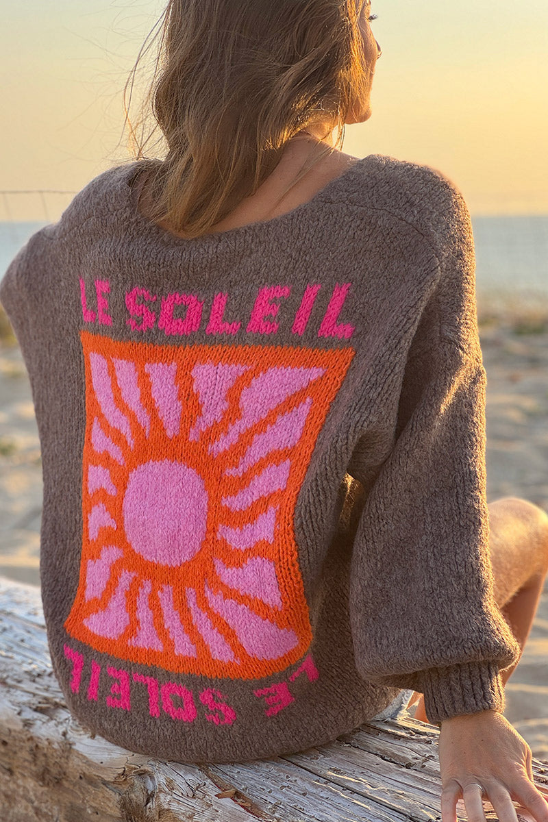 Gilet marron en grosse maille avec gros boutons le Soleil manches bouffantes